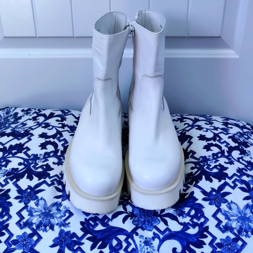 Paloma Barceló 40 White Short Boots